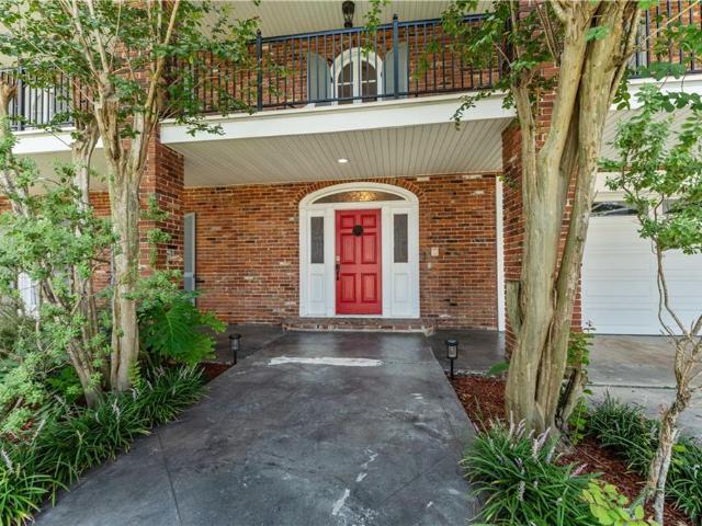 House for sale in Arabi