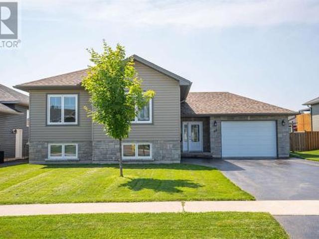 House for sale in Sault Sainte Marie, Ontario