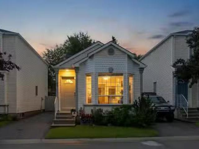Condo for sale in Northwest, Alberta