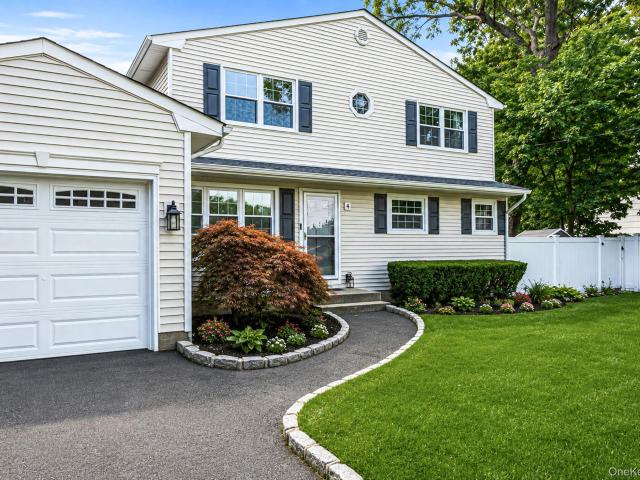 House for sale in Centereach, New York