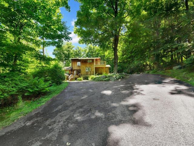 House for sale in Baldwin Place, New York