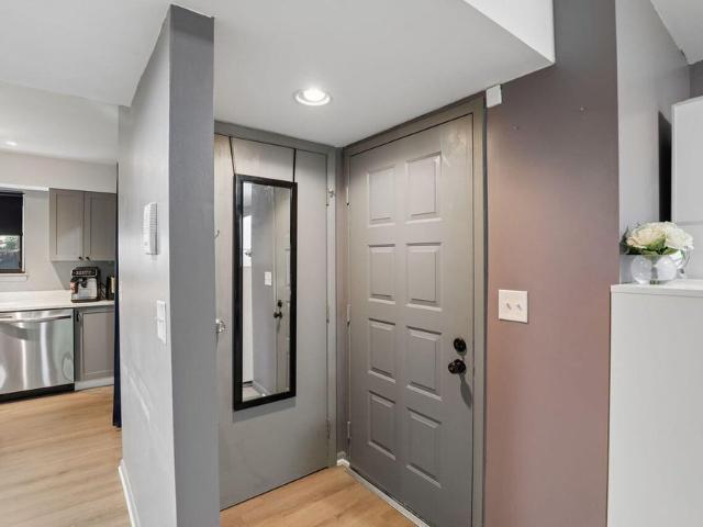 Condo for sale in Campbell, Kentucky