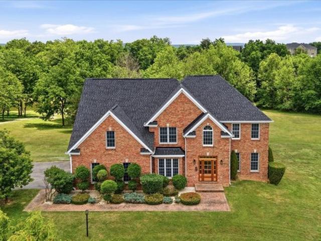 House for sale in Charles Town, West Virginia