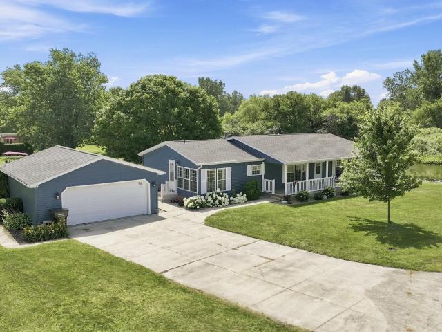 House for sale in Leesburg, Indiana