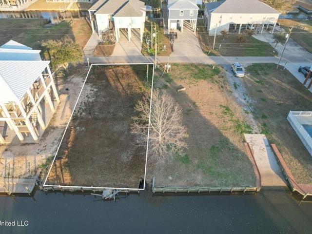 Land for sale in Bay Saint Louis, Mississippi