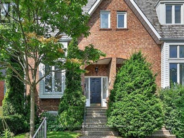 House for sale in Oakville, Ontario