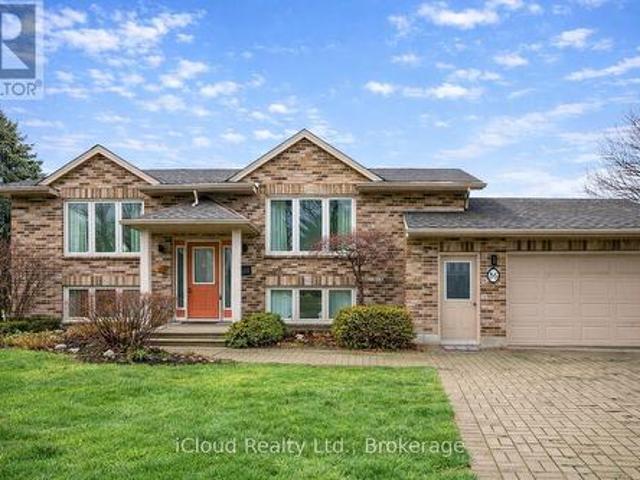 House for sale in Tillsonburg, Ontario