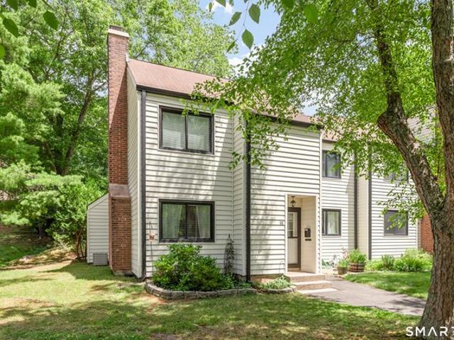 Townhouse for sale in Branford, Connecticut