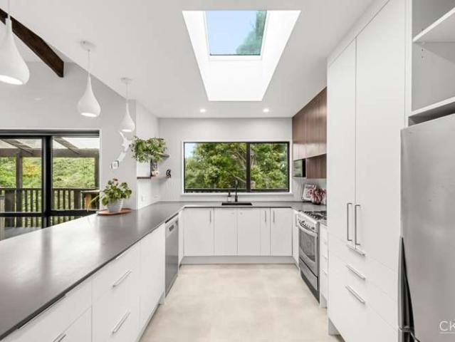 House for sale in Days Bay, Wellington