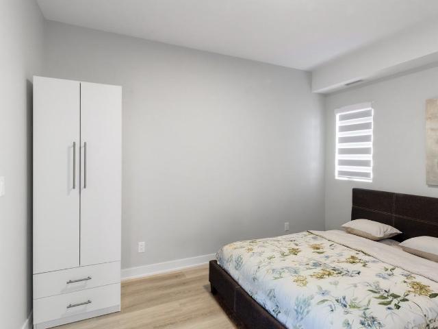 Apartment for rent in Hintonburg Shopping Area, Ottawa