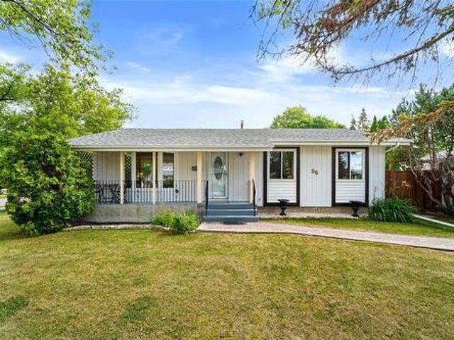 House for sale in East St. Paul, Manitoba
