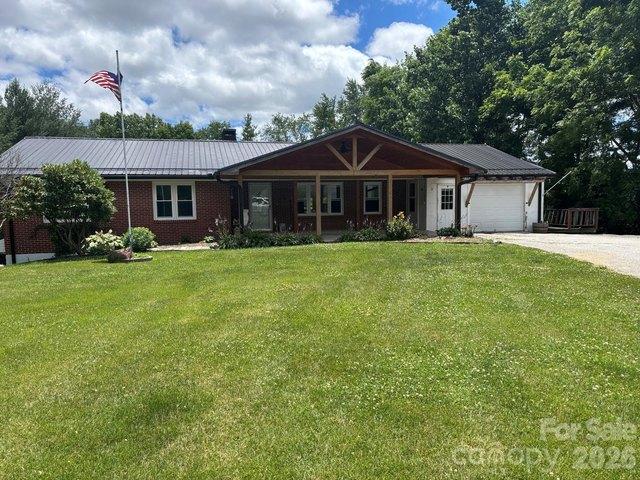 House for sale in Spruce Pine, North Carolina