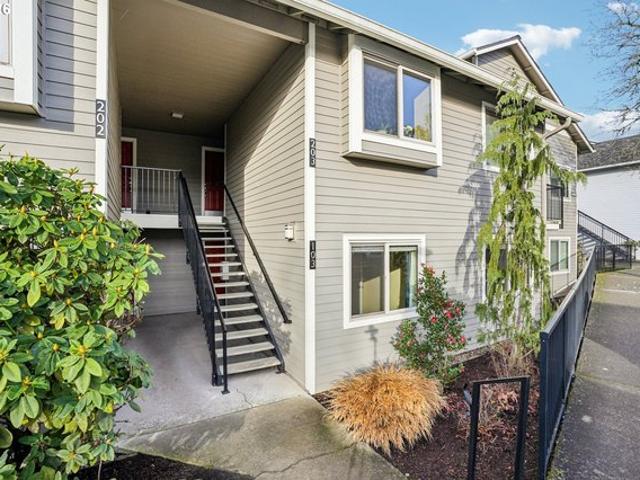 Condo for sale in Oregonia