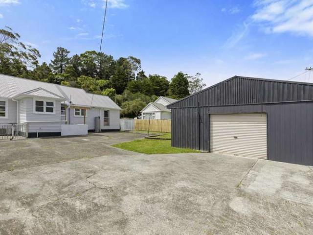 House for sale in Days Bay, Wellington