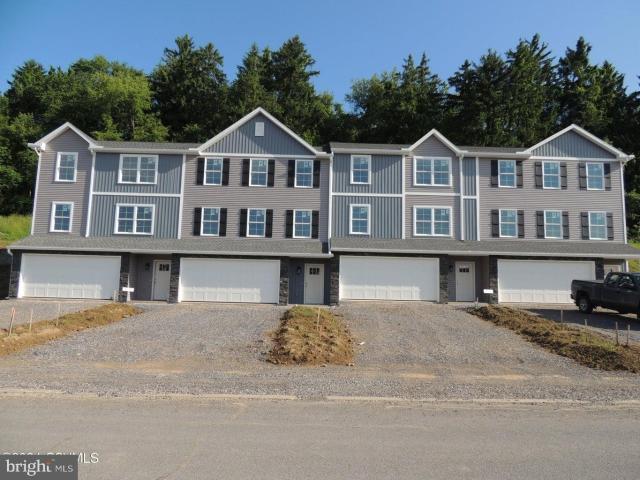 Townhouse for sale in Hummels Wharf, Pennsylvania