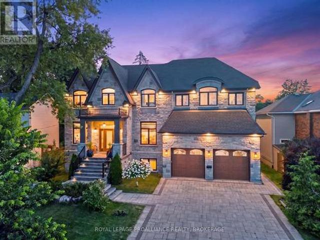 House for sale in Ontario