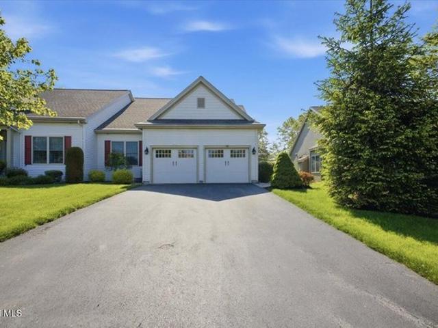 Townhouse for sale in Cleverdale, New York