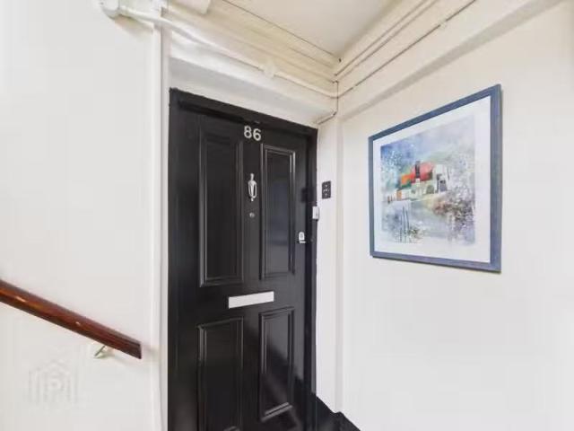Apartment to rent in Gorteeny, Connacht