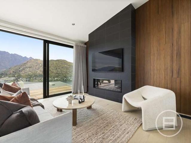 House for sale in Otakou