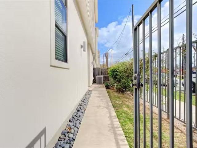 Condo for sale in Houston