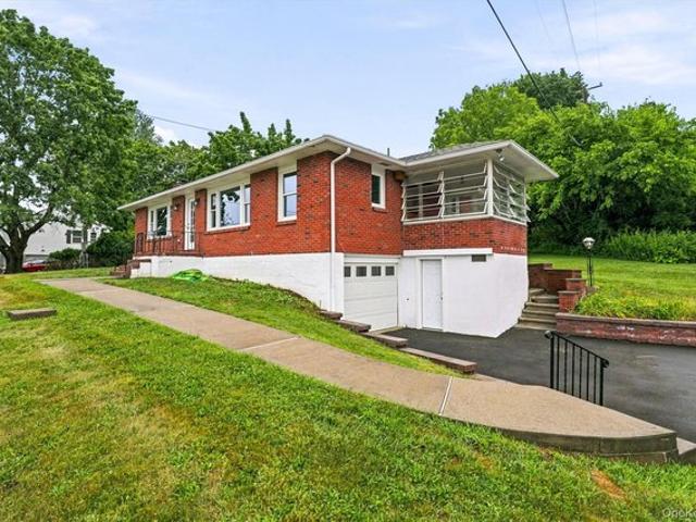 House for sale in Marlboro, New York