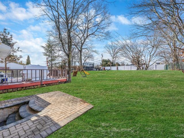House for sale in Bohemia, New York