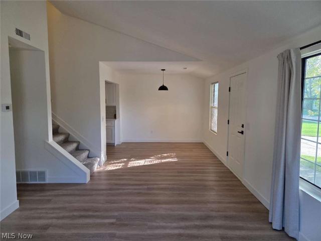Condo for sale in Northfield Woods, Northfield