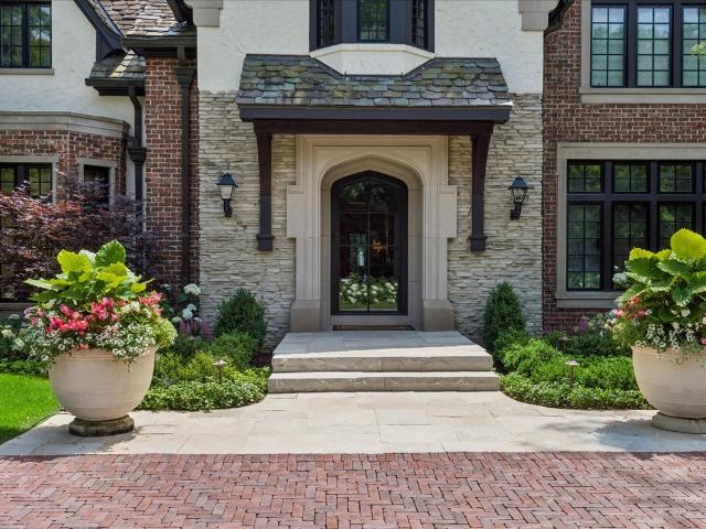 House for sale in Highland Park, Lake County