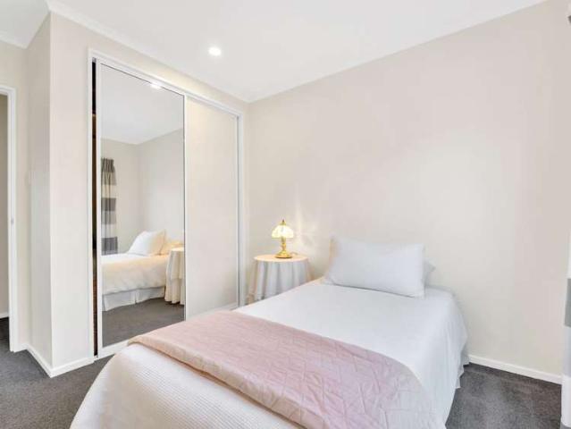 House for sale in Chaslands, Canterbury
