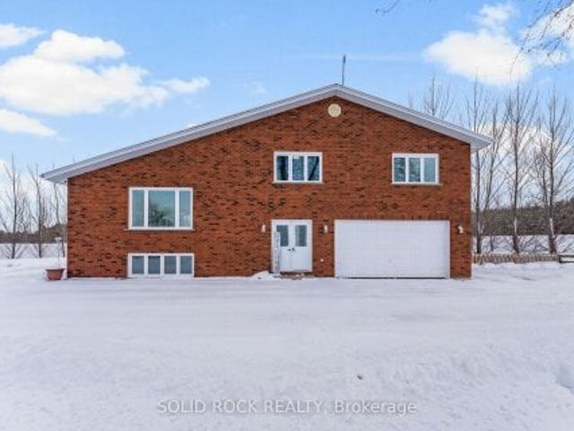 House for sale in Renfrew, Ontario