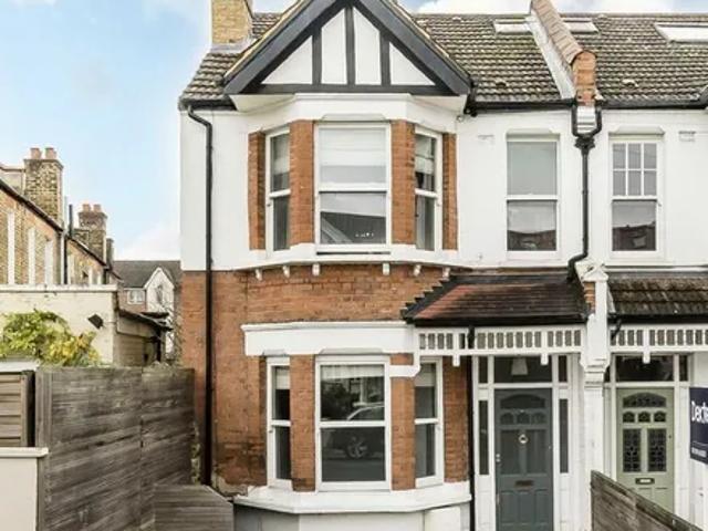 House for rent in Furzedown, Greater London