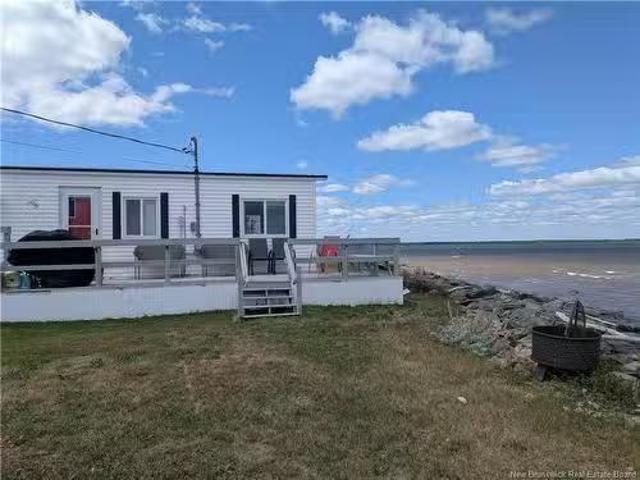 House for sale in Miramichi Bay, New Brunswick
