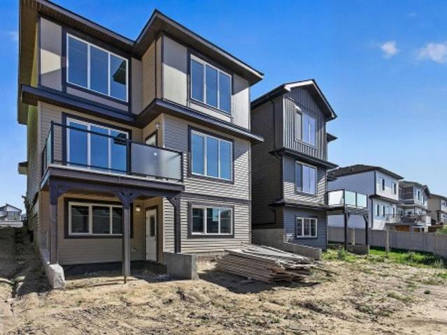 House for sale in Fort Saskatchewan, Alberta