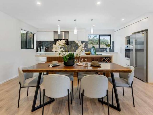 House for sale in Pakuranga Heights, Howick