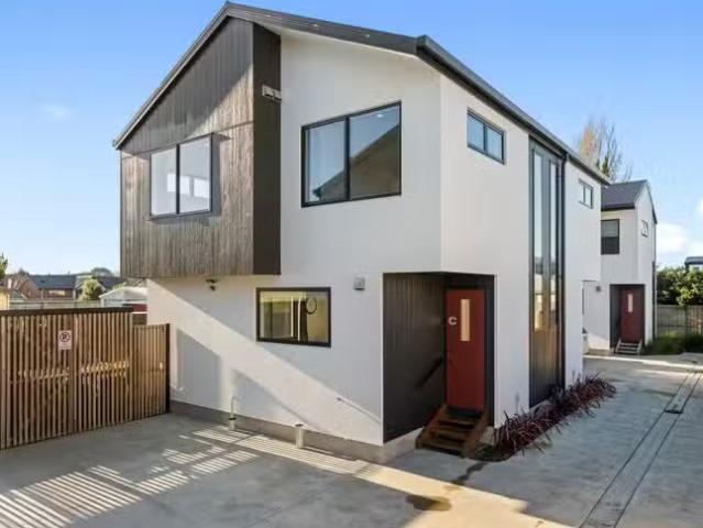 House for sale in Heathcote, Canterbury