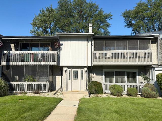 Condo for sale in Orland Park, Illinois