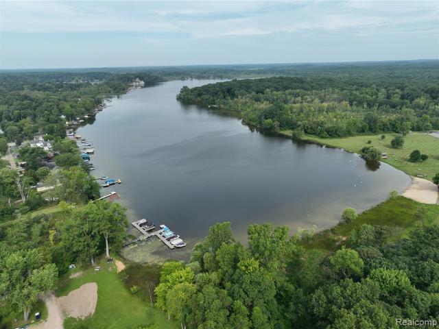 House for sale in Gregory, Michigan