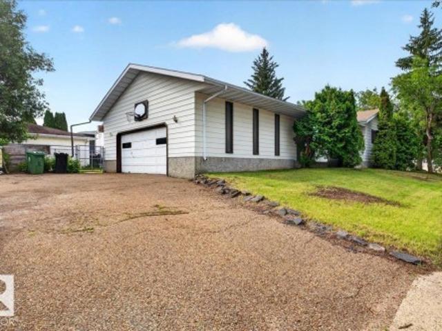 House for sale in Fort Saskatchewan, Alberta