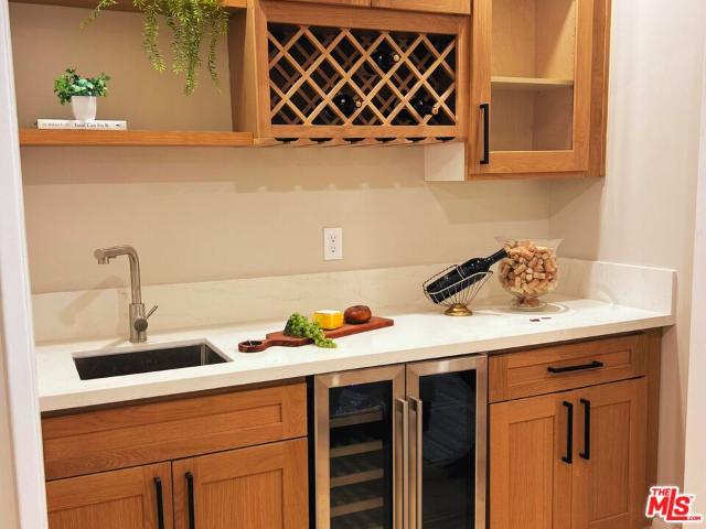 Condo for sale in Canoga Park, California