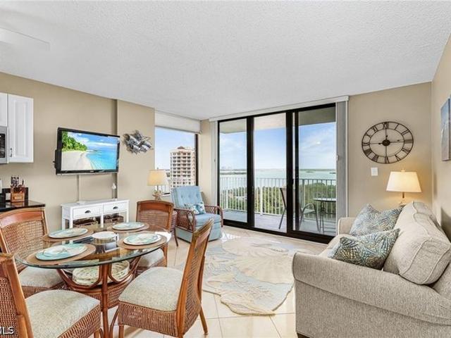 Condo for sale in Bonita Springs, Lee County