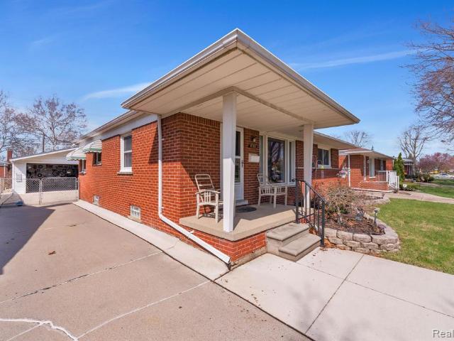 House for sale in Dearborn Heights, Michigan