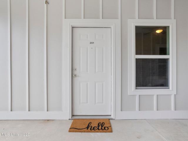 Property for rent in Ocean Springs, Mississippi