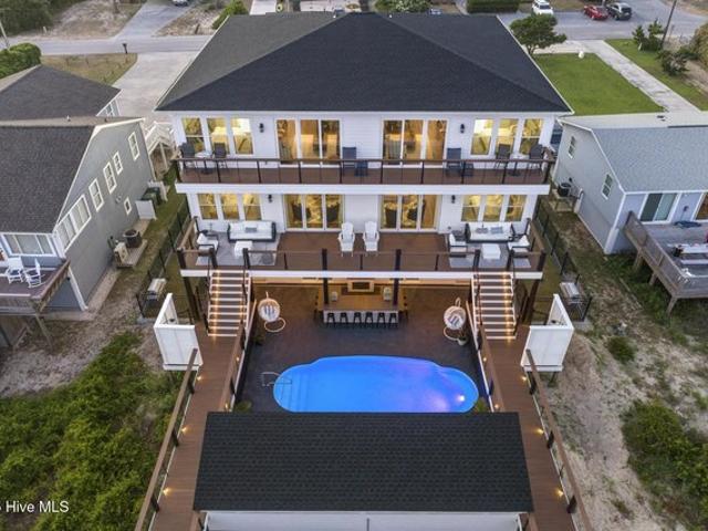 Townhouse for sale in Emerald Isle, North Carolina