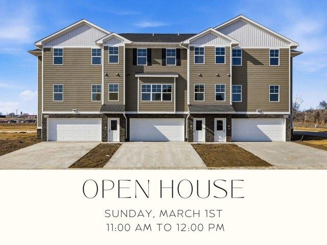 Townhouse for sale in Linn, Iowa