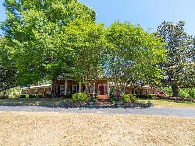 House for sale in Newville, Alabama