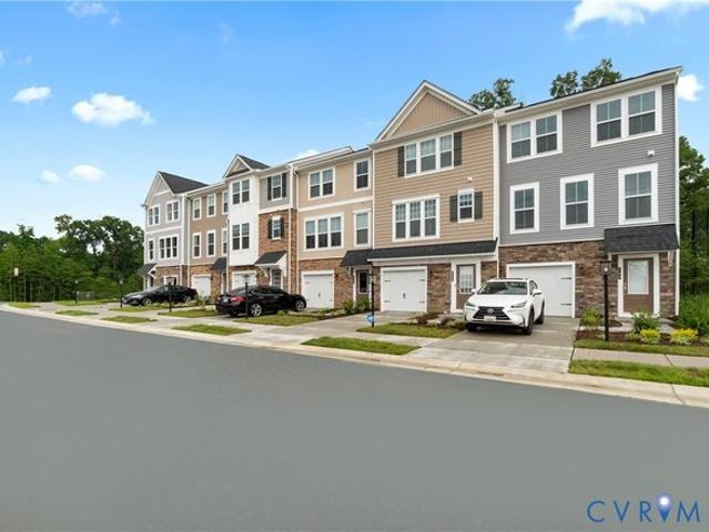 Townhouse for sale in Virginia