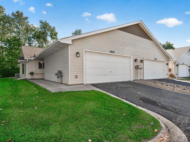 Townhouse for sale in Coon Rapids, Minnesota