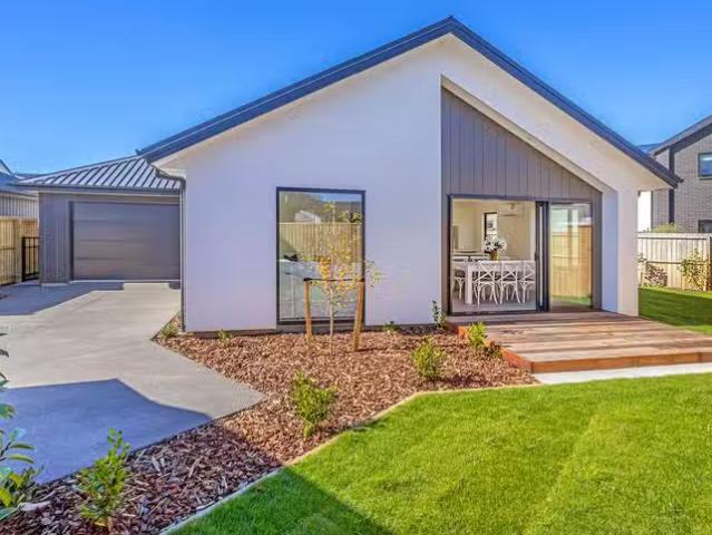 House for sale in Oakura, Canterbury