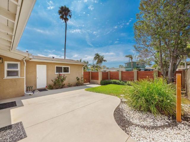 House for sale in Costa Mesa, California