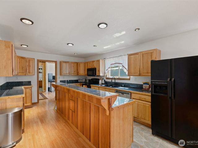 House for sale in Shelton, Washington